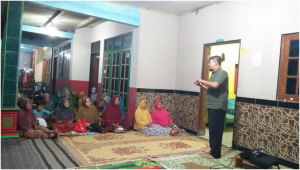 PELATIHAN BANTUAN HIDUP DASAR PADA WARGA DUSUN NGAGLIK KELURAHAN SELOKATON KECAMATAN GONDANGREJO KABUPATEN KARANGANYAR
