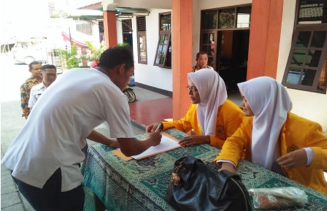 PEMANFAATAN KUNYIT PUTIH SEBAGAI MINUMAN YANG MENYEHATKAN